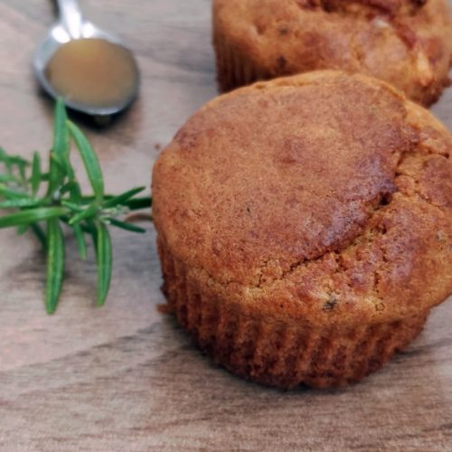 Muffins au morbier, romarin et touche de miel