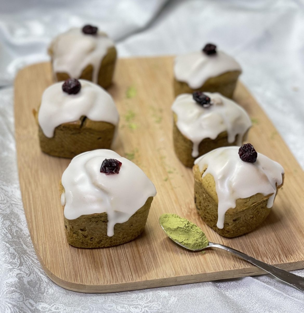 cake matcha cranberries